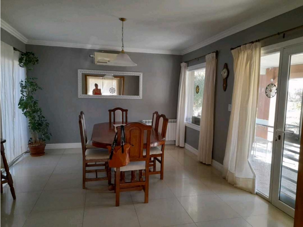 CASA EN VENTA DE CATEGORIA PUERTO MADRYN CHUBUT - 5