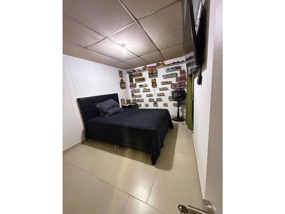 CASA EN VENTA DE DOS PISOS BARRIO HAMBURGO — foto 3
