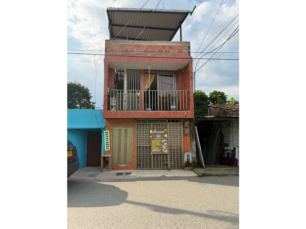 Casa en venta de dos plantas barrio Libertadores en Jamundi