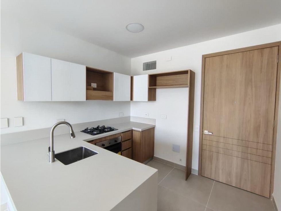 Apartamento en venta Baia Krystal Cartagena uso mixto — foto 5
