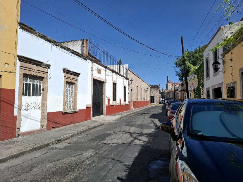 CASA EN VENTA DE OPORTUNIDAD EN EL CENTRO HISTORICO DE MORELIA — foto 2