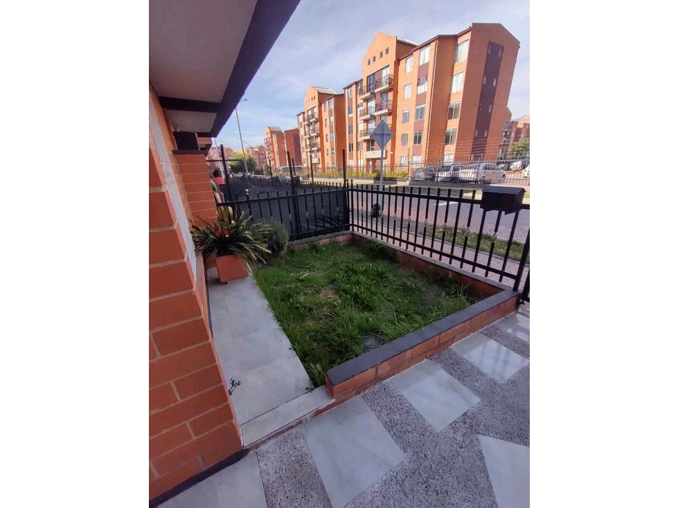 CASA EN VENTA DE TRES NIVELES ZIPAQUIRA VILLA MARIA — foto 2