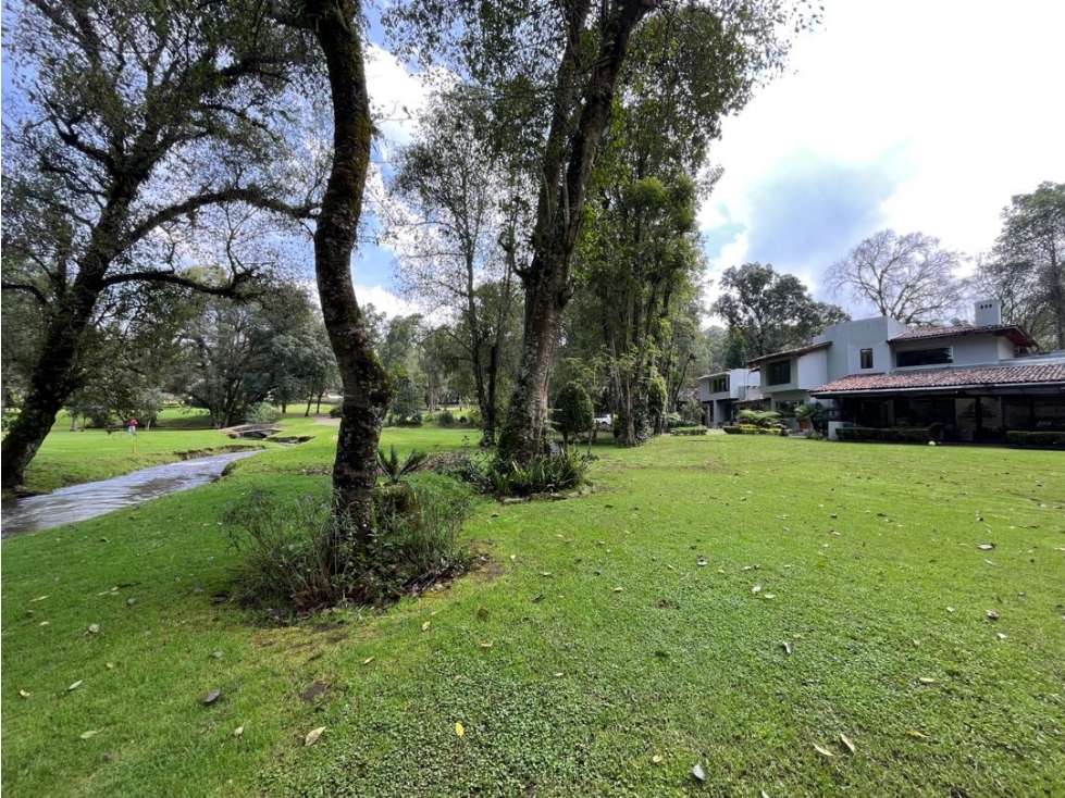 Casa en venta dentro del club de golf Avándaro, frente al hoyo #6 — foto 3