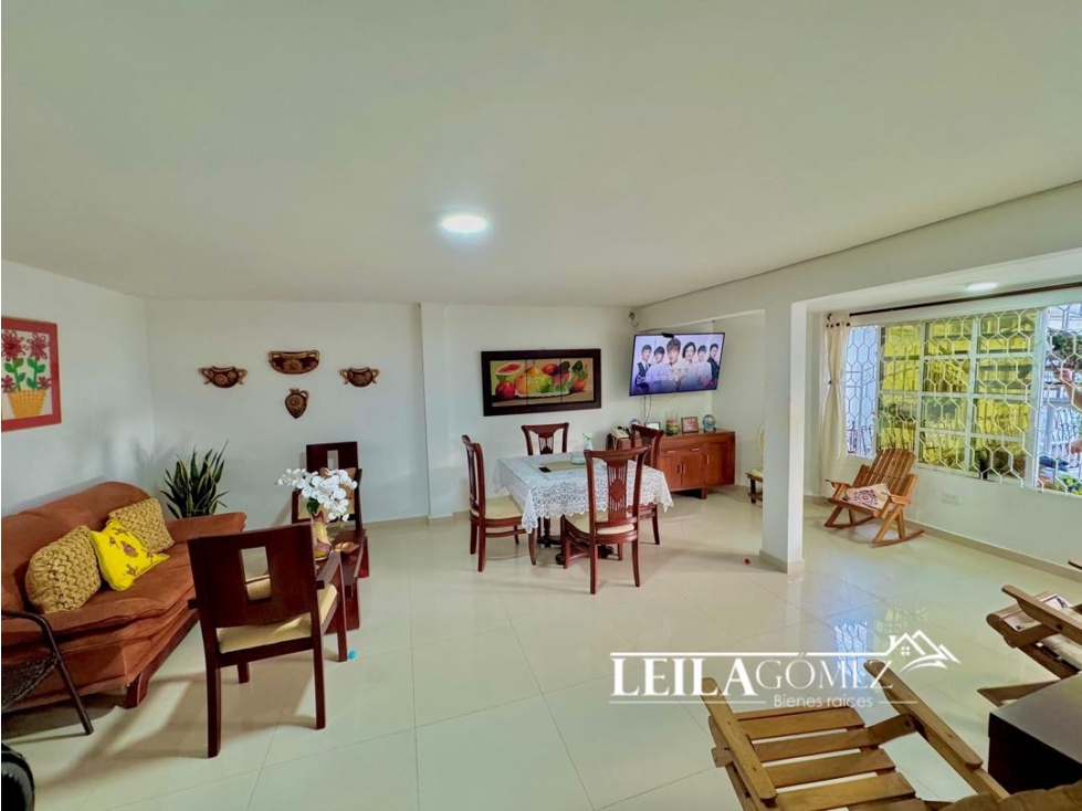 Casa En Venta Dividida en DOS APARTAMENTOS, Barrio Los Caracoles ctg — foto 3