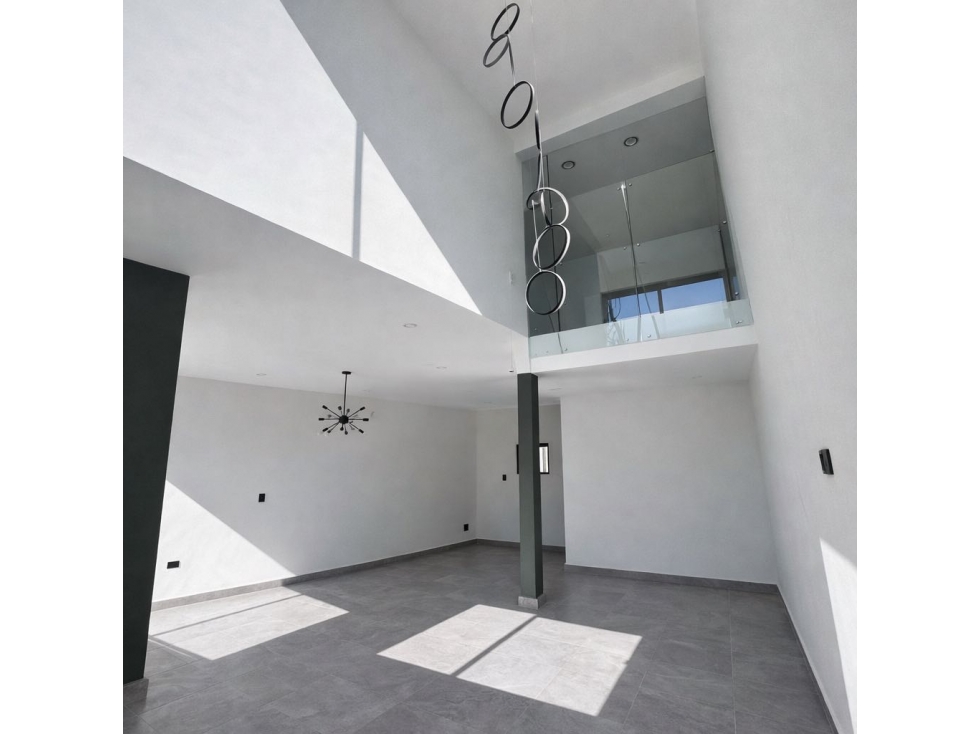 Casa en venta doble altura en Solana Residencial en Cumbres Garcia — foto 2