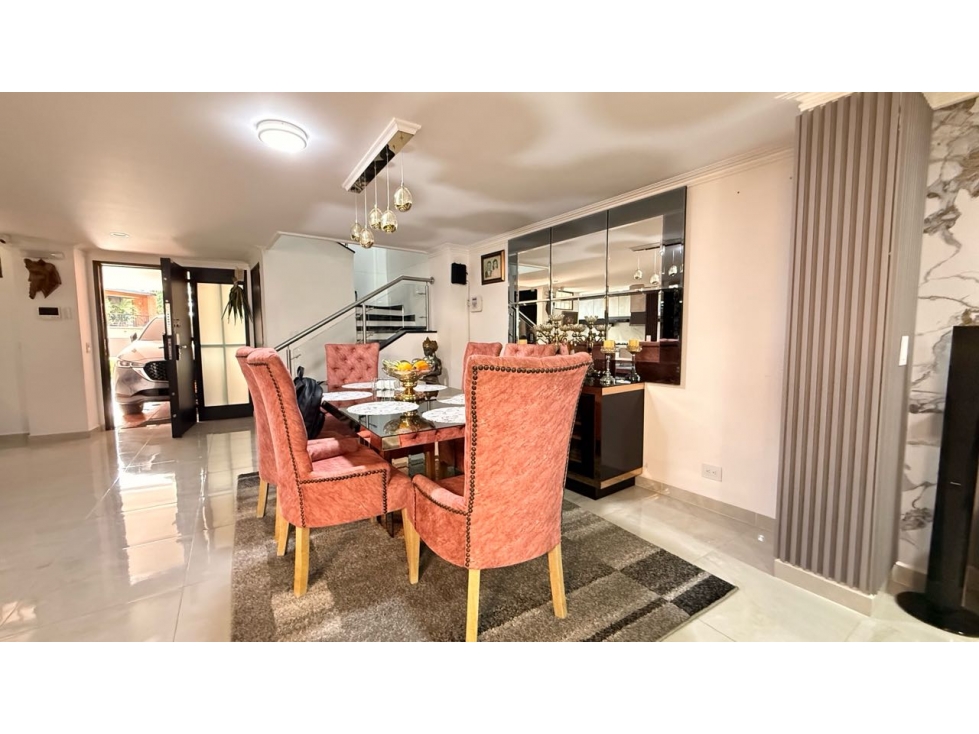 Casa en Venta dos niveles Envigado, cerca al mall Terrazina 270m2 — foto 3