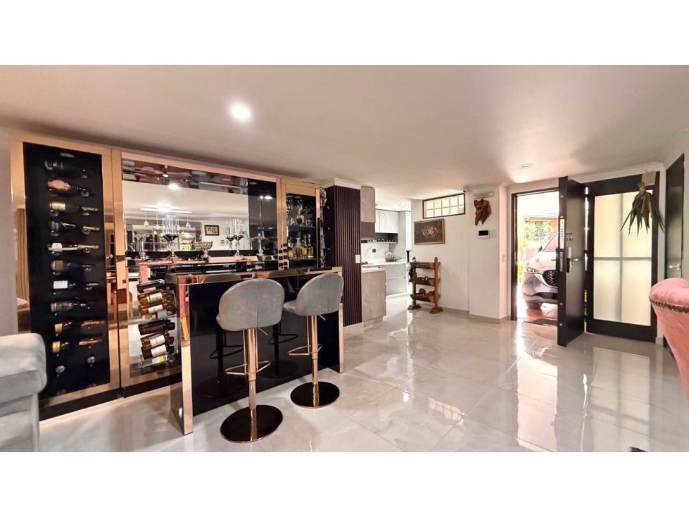 Casa en Venta dos niveles Envigado, cerca al mall Terrazina 270m2 — foto 4