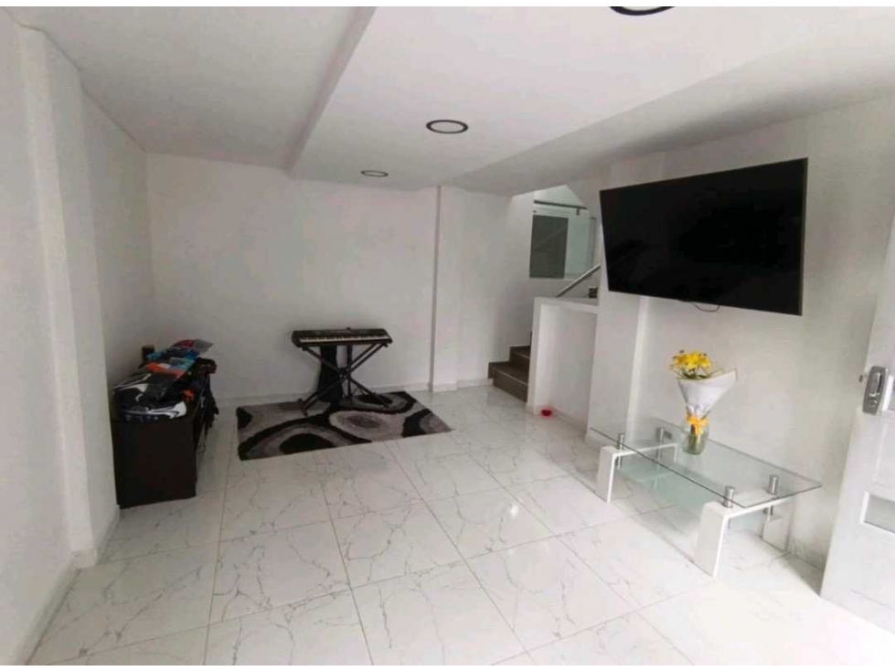 Casa en Venta Dos Rentas sector Laureles — foto 2