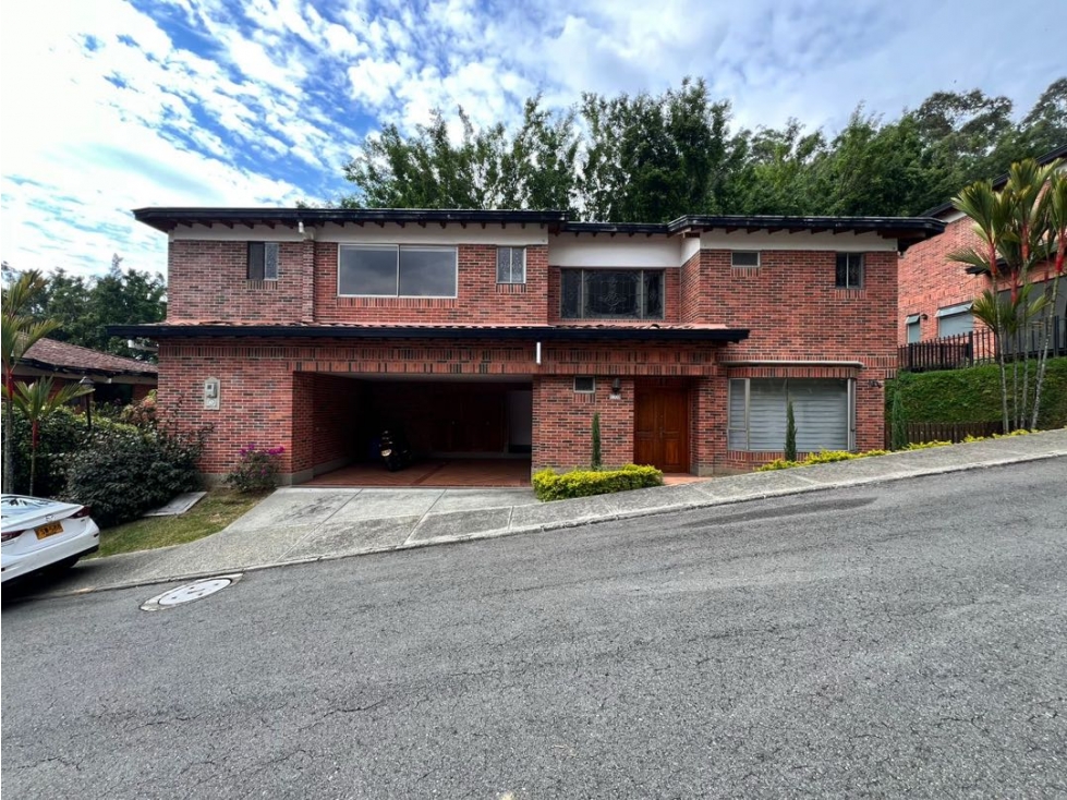 Casa en venta Altos del Poblado — foto 2