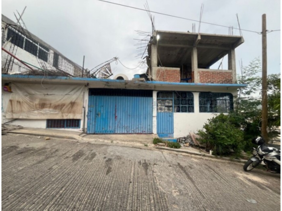 Casa en Venta en Acapulco - Amplia Propiedad con Gran Potencial - 1