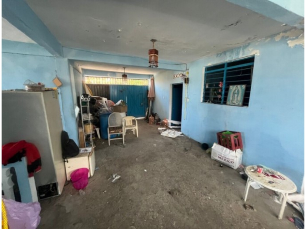 Casa en Venta en Acapulco - Amplia Propiedad con Gran Potencial - 2