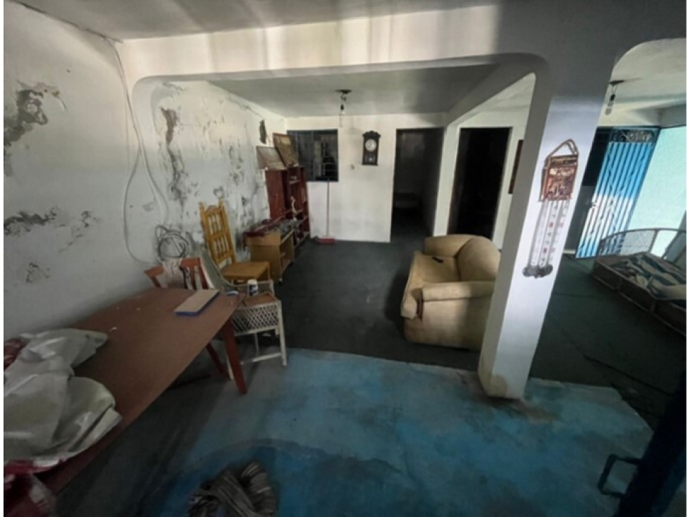 Casa en Venta en Acapulco - Amplia Propiedad con Gran Potencial - 3