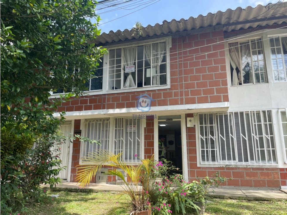 Casa en venta en Aguazul-Dosquebradas