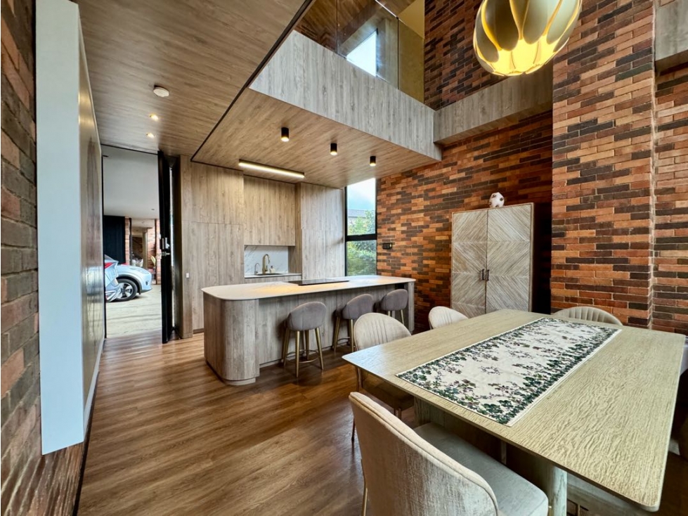 Casa en Venta en Alto del Escobero, Envigado, Antioquia — foto 2
