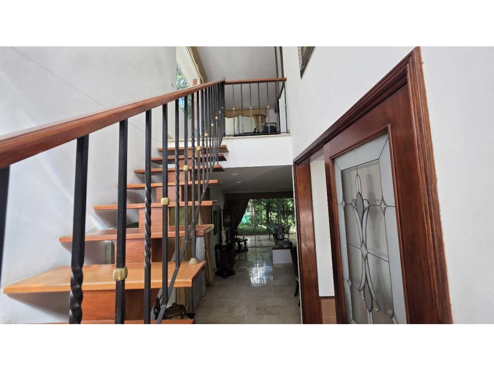 CASA EN VENTA EN BARRIO EL POBLADO - MALL TESORO UNIDAD CON PISCINA — foto 4
