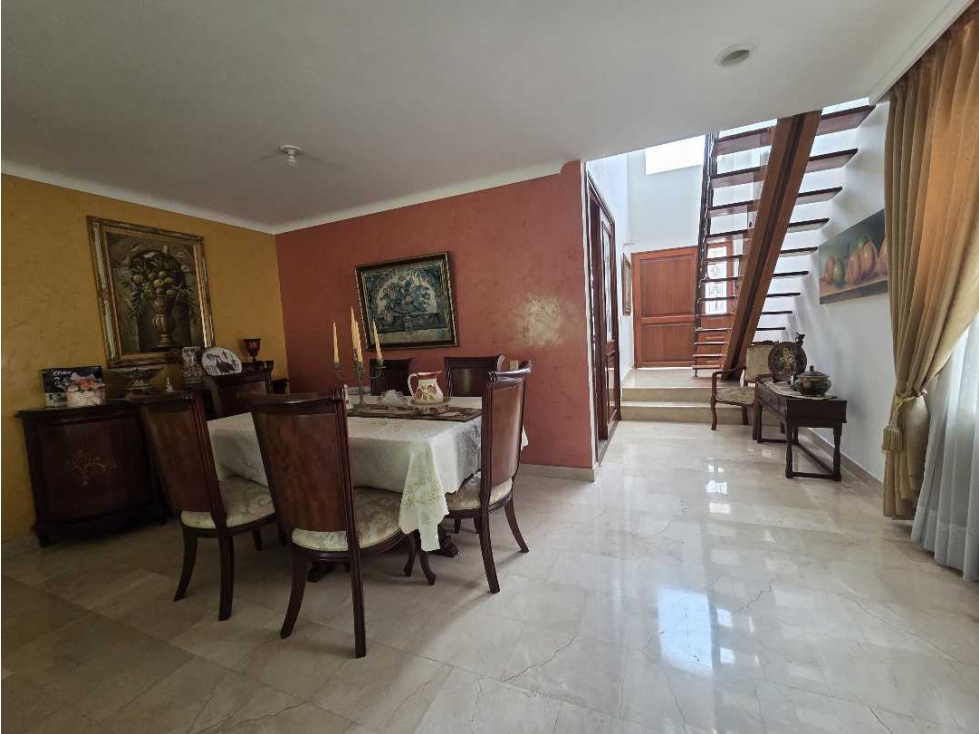 CASA EN VENTA EN BARRIO EL POBLADO - MALL TESORO UNIDAD CON PISCINA — foto 6