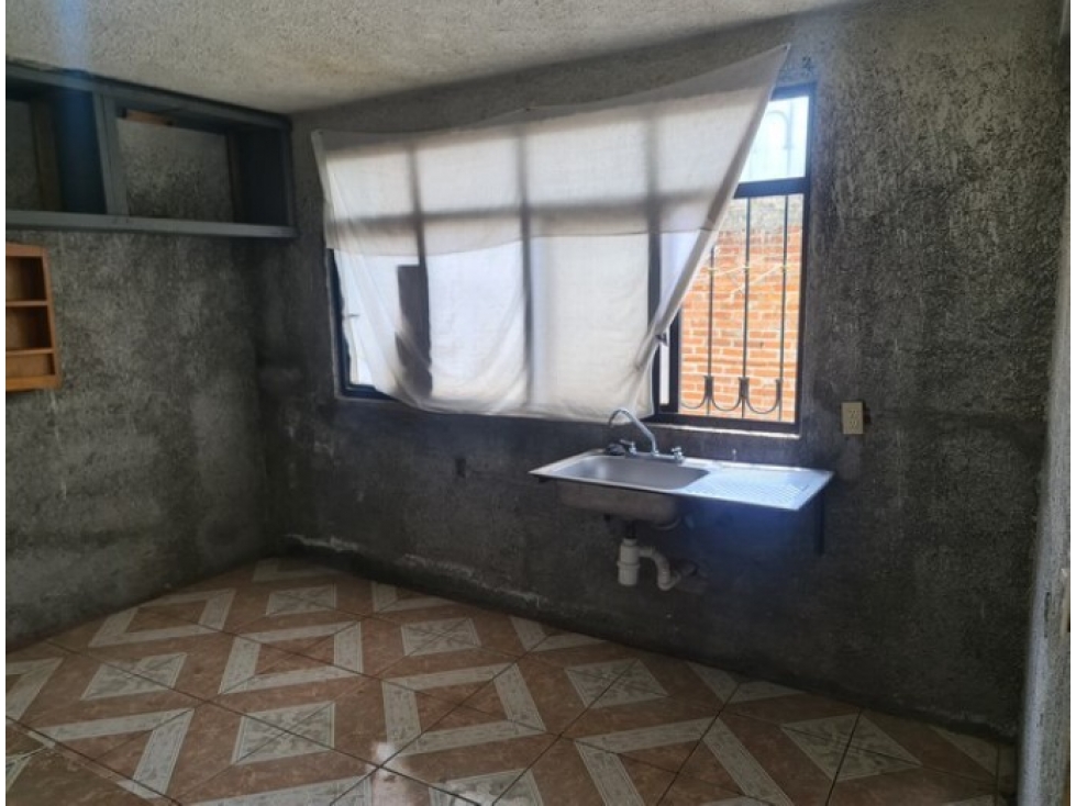 Casa en Venta en Ampliación Dos de Diciembre, Morelia | 313m² Terreno - 5