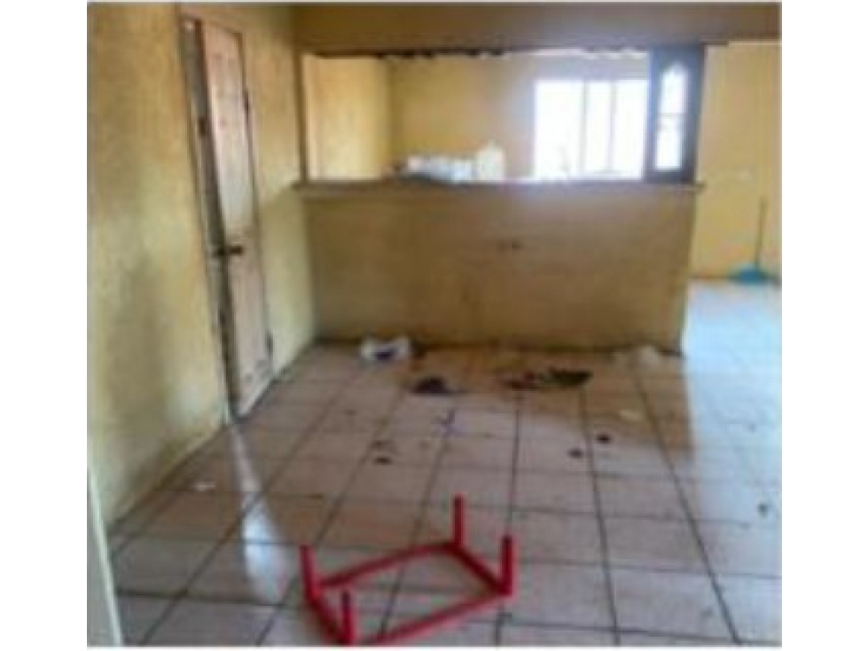 Casa en Venta en América El Caporal, Nuevo Laredo - Gran Terreno - 3