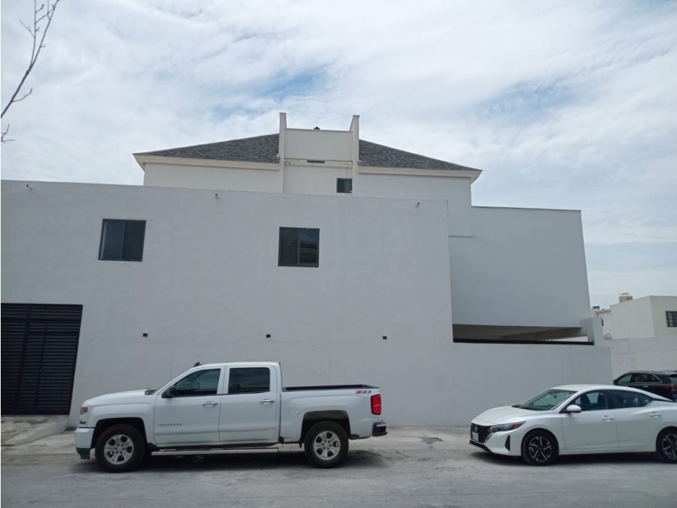 CASA EN VENTA EN ARBADO MONARCA APODACA ESQUINA Y EXCEDENTE 3 NIVELES — foto 4