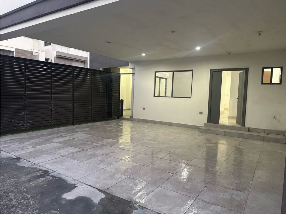 CASA EN VENTA EN ARBADO MONARCA APODACA ESQUINA Y EXCEDENTE 3 NIVELES — foto 5