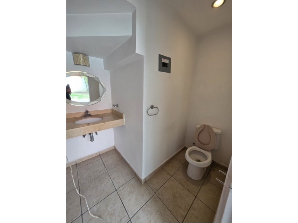 Casa en Venta en Banús, Tlajomulco | 321m² de Terreno - 3