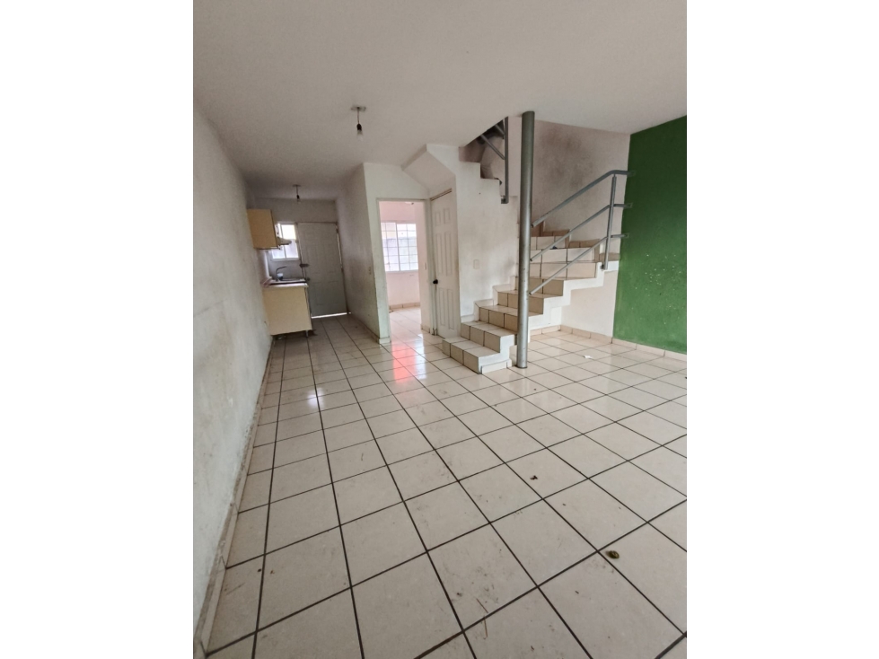 Casa en Venta en Banus Residencial, Tlajomulco - ¡Lista para habitar! — foto 2