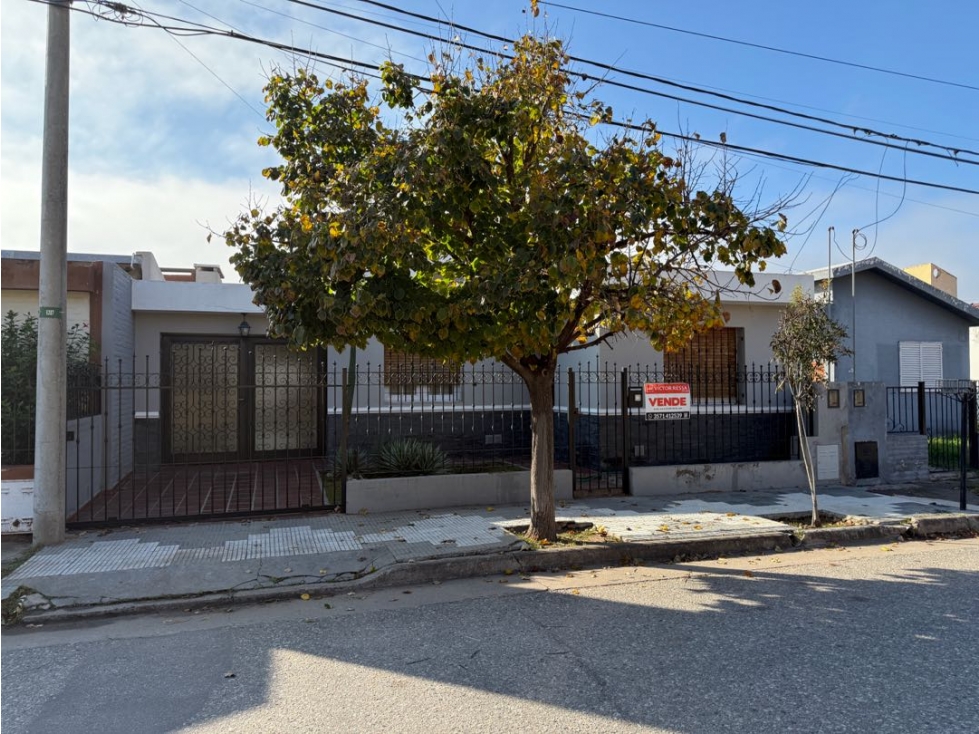 Casa en Venta en Barrio Las Violetas de Río Tercero - 1