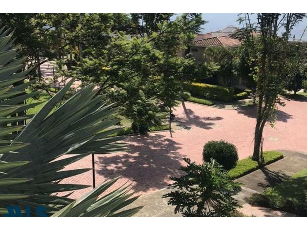 Casa en venta en Bellavista, La Estrella