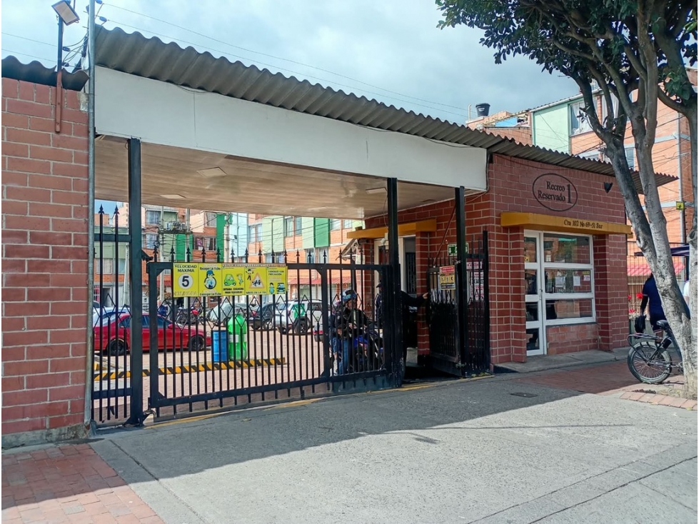Casa en venta en Bogotá, Bosa, Recreo Reservado 1 3 alcobas - 5