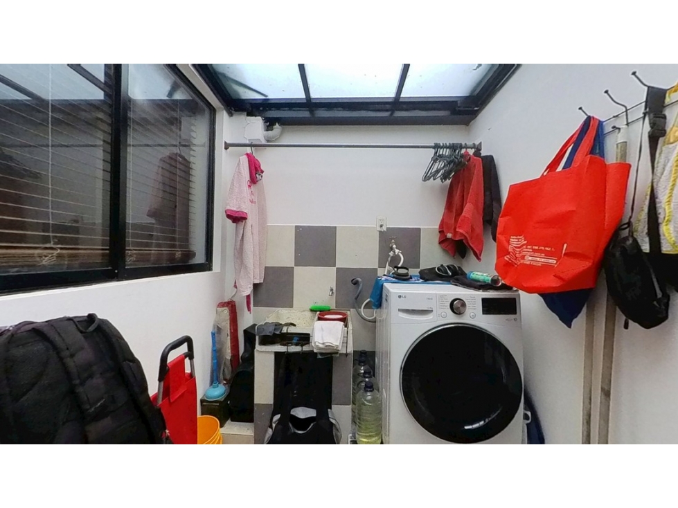 Casa en venta en Bogotá, Engativa, Casa de Barrio 7 alcobas — foto 5