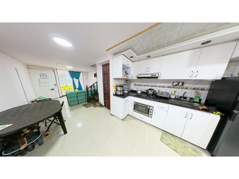 Casa en venta en Bogotá, Kennedy, Jardines de Alsacia 4 alcobas - 1