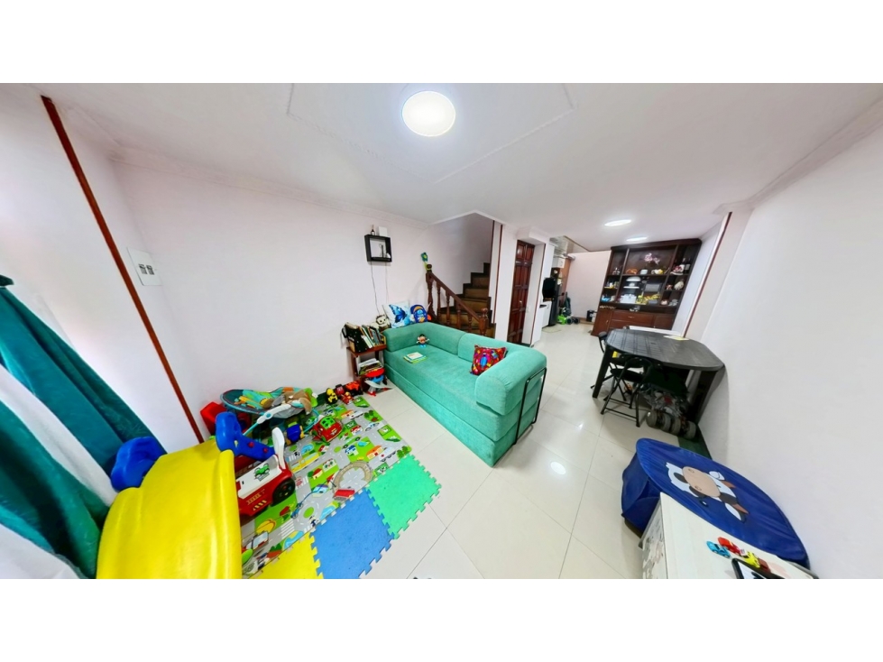 Casa en venta en Bogotá, Kennedy, Jardines de Alsacia 4 alcobas - 2