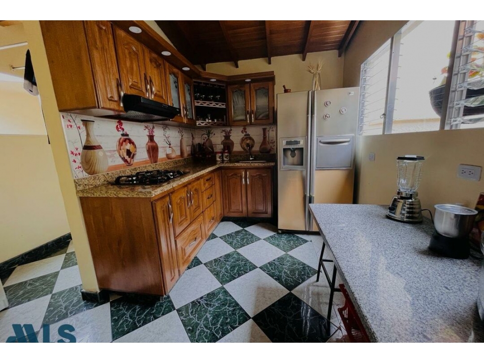 Casa en venta en Boston, Medellín