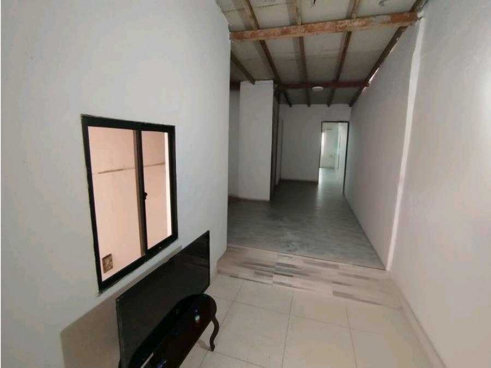 CASA EN VENTA SOLO EFECTIVO EN BUENOS AIRES QUINTA LINDA — foto 2