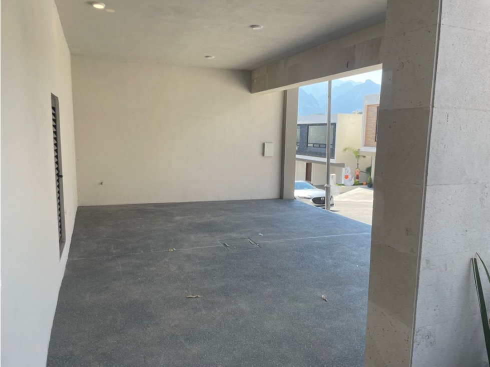 CASA EN VENTA EN CARRETERA NACIONAL CASTAÑOS DEL VERGEL MTY EQUIPADA — foto 4
