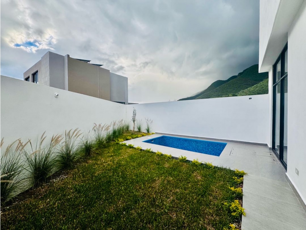 Casa en venta en Castaños del Vergel con alberca en Monterrey — foto 4