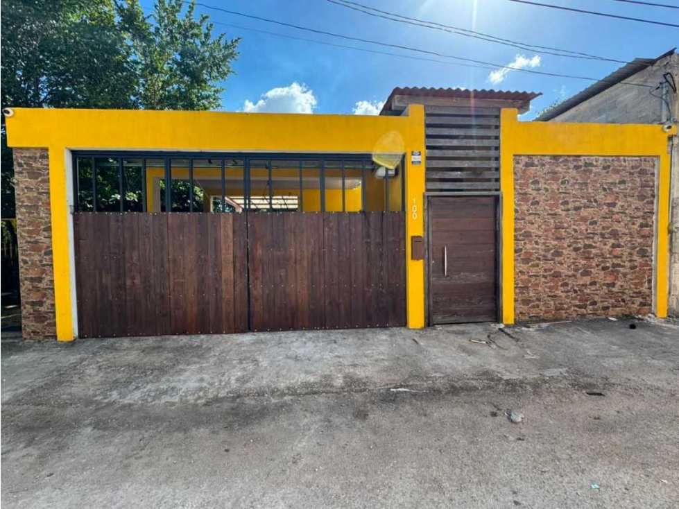 Casa con amplio terreno en venta en Cuacel Pueblo de Mérida? $2,150,00 - 1