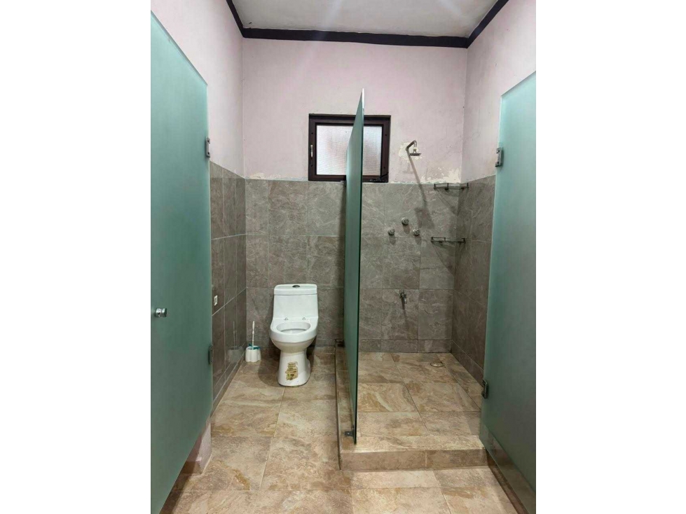 Casa con amplio terreno en venta en Cuacel Pueblo de Mérida? $2,150,00 - 5