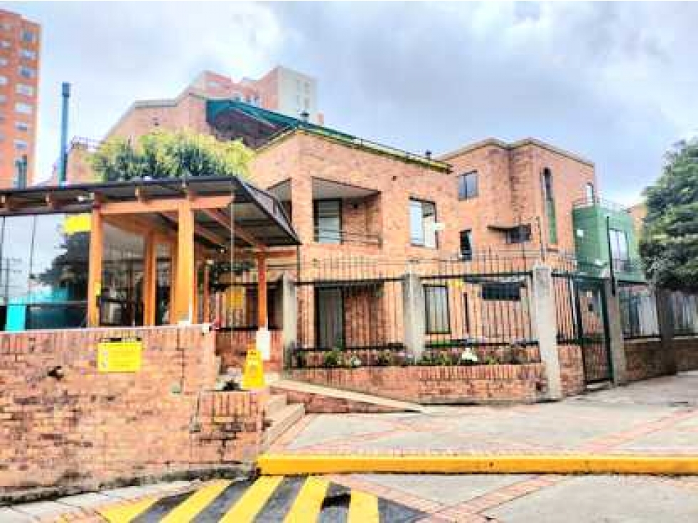 CASA EN VENTA EN CEDRITOS