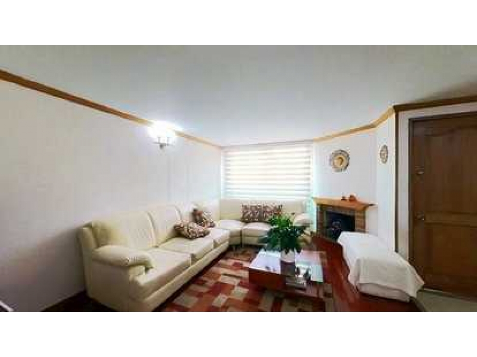 CASA EN VENTA EN CEDRITOS LCT