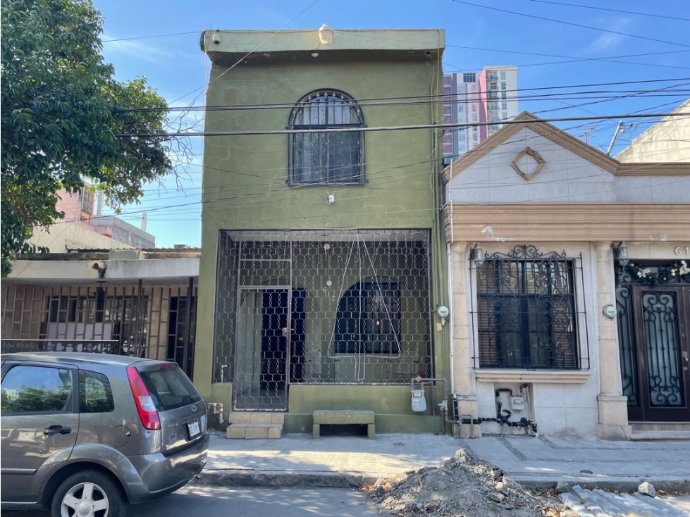 CASA EN VENTA EN CENTRO MONTERREY EQUIPADA