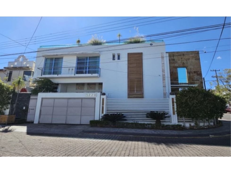 Casa en Venta en Cerro del Tesoro, Tlaquepaque | 621m² Construcción
