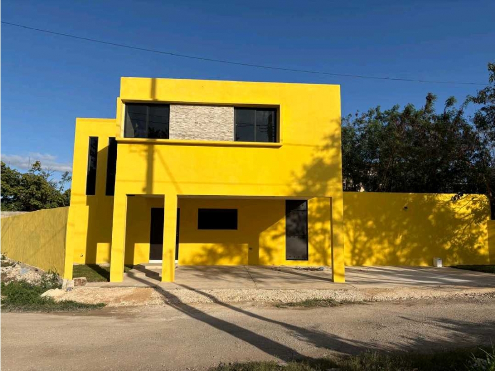 Residencia Nueva 4 Recámaras con Alberca en Chichí Suárez Mérida Yuc