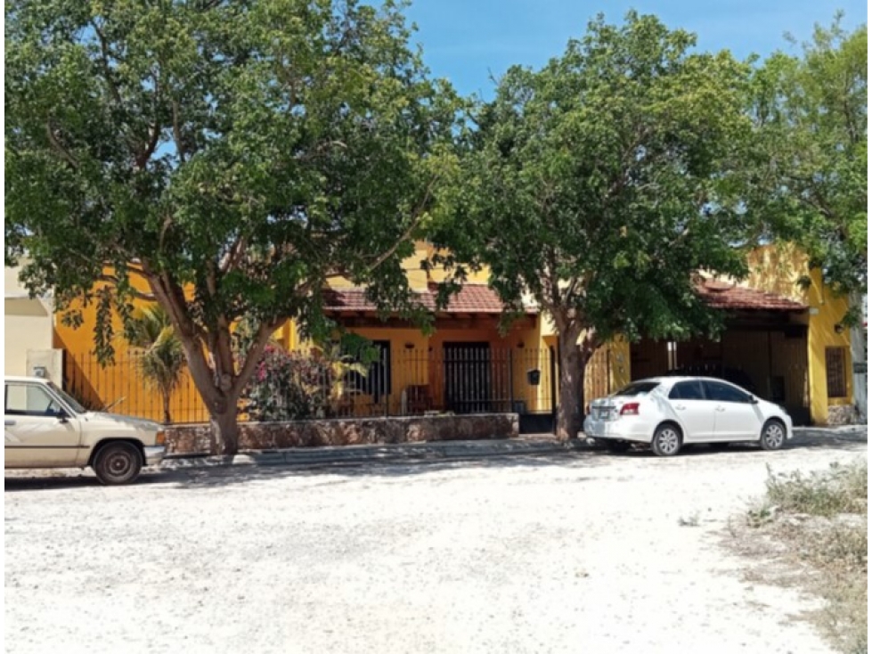 Casa en Venta en Cholul, Mérida - Gran Terreno de 800m² - 2