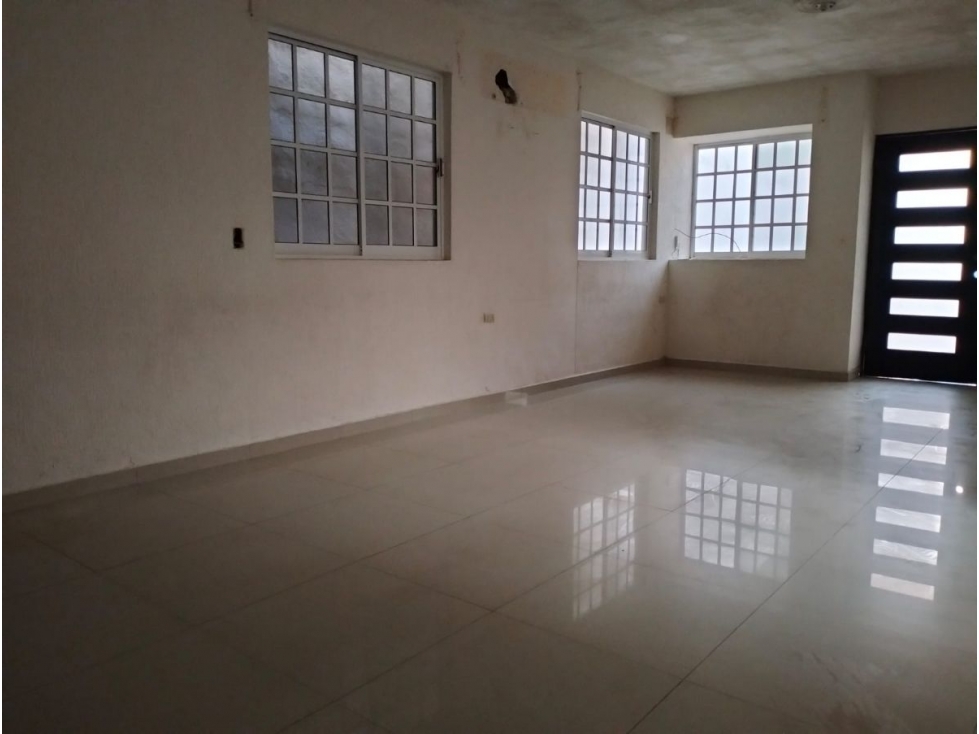 Casa en Venta en Ciudad Madero | 372m² y Posesión Inmediata — foto 4