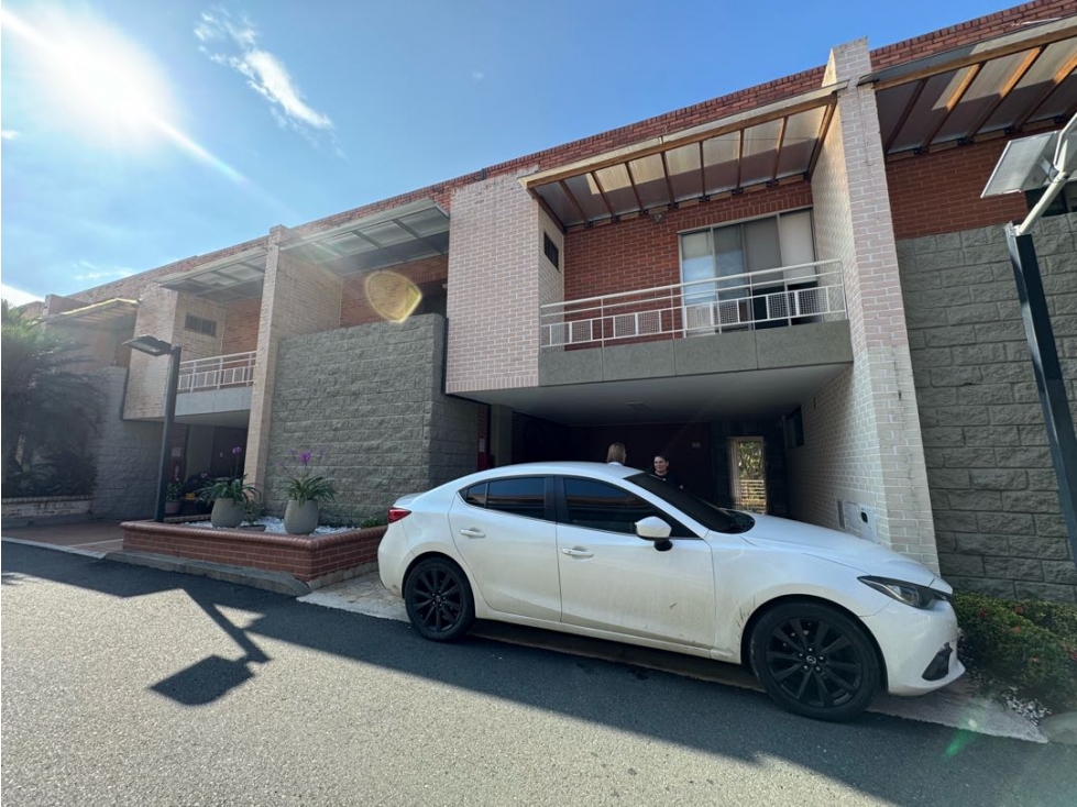 Casa en venta en condominio en Ciudad Jardín