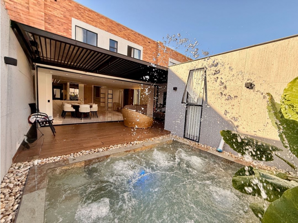 Casa en venta en condominio en Pance