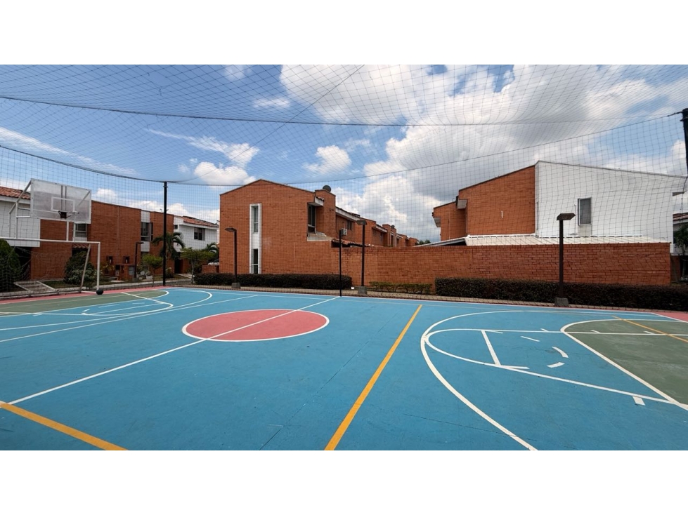 CASA EN VENTA EN CONDOMINIO SECTOR DE CINCO SOLES — foto 2