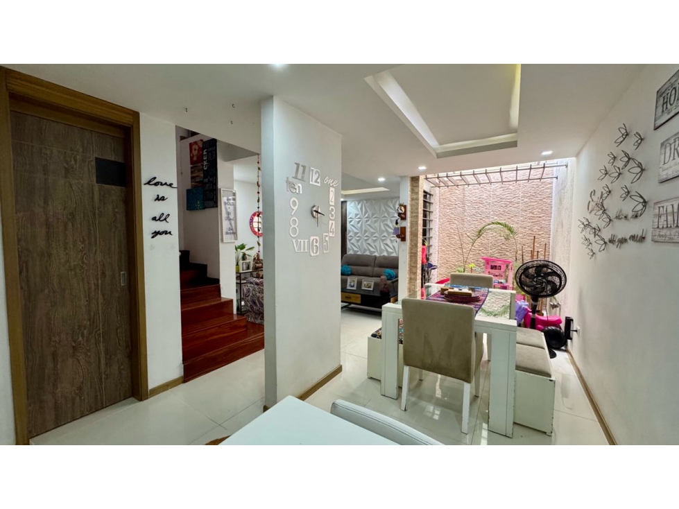 Casa en venta en conjunto residencial Casas del Samán - Palmira Valle