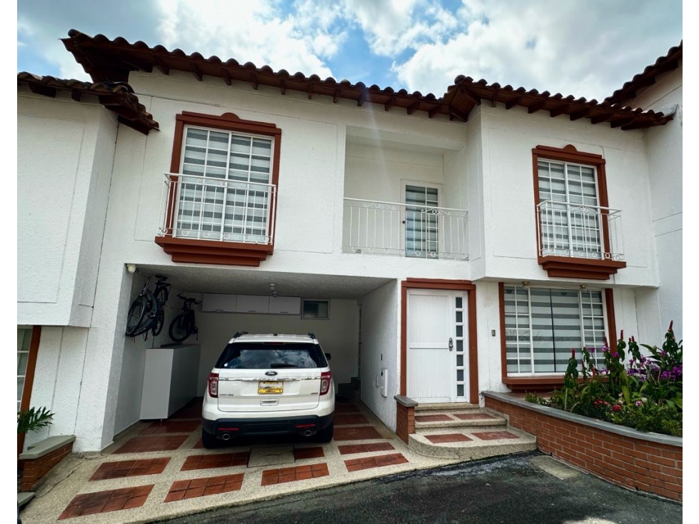 CASA EN VENTA EN CONJUNTO CERRADO LA CASTELLANA ARMENIA